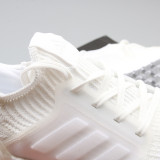 Boost Running Shoes B37701