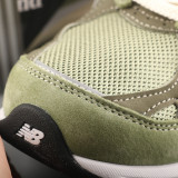 NB990 Limited Edition E05044