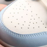 Womens AJ 1 Retro Low 554723-401