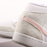 Womens AJ 1 Retro High DN4045-001