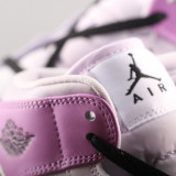 Womens AJ 1 Retro High DQ8423 501