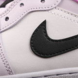 Womens AJ 1 Retro High DQ8423 501