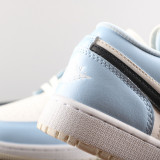 Womens AJ 1 Retro Low 554723-401