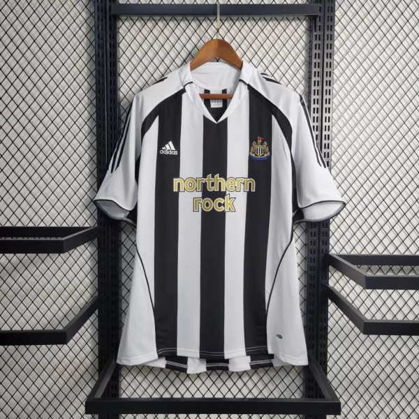 Newcastle United 2005/2007 Home Retro Jersey