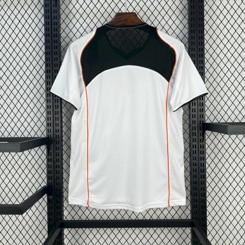 Valencia 2004/2005 Home Retro Jersey