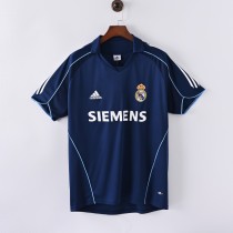 Real Madrid 2005/2006 Away Retro Jersey