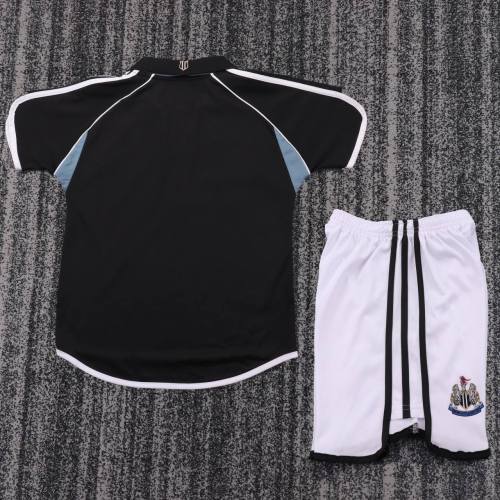 Kids Newcastle United 2000/2001 Away Retro Kit
