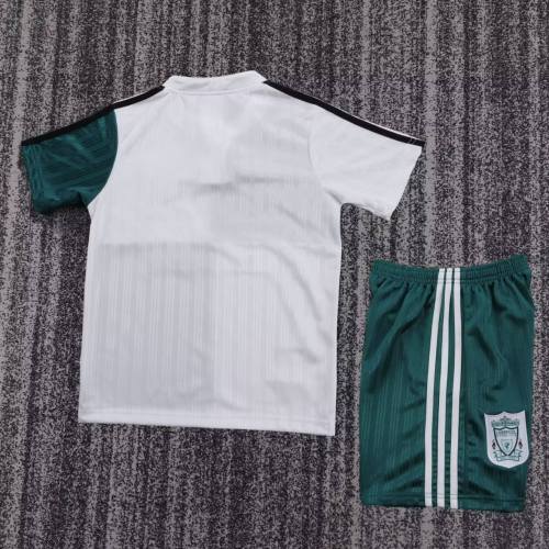 Kids Liverpool 1995/1996 Away Retro Kit