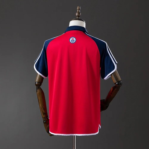 Universidad de Chile 2001/2002 Away Retro Jersey