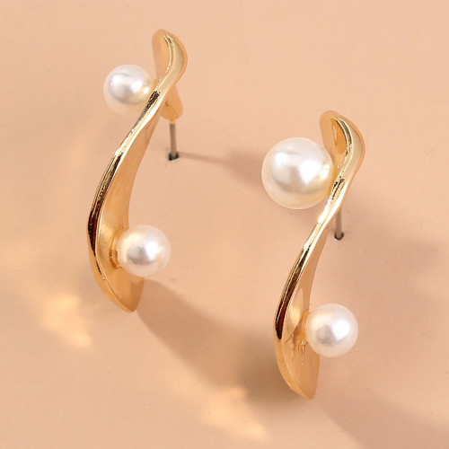 Baroque Pearl Metal Earrings