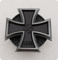 Type #8_ww2 german badge