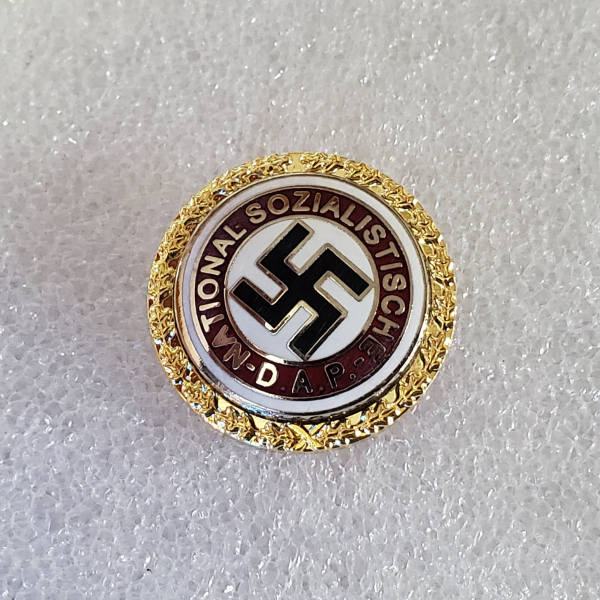 Type #19_ww2 german badge