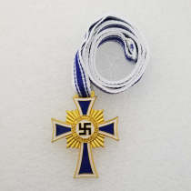 Type #21_ww2 Gold german badge