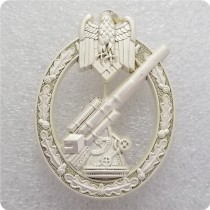 Type #28_ww2 Silver german badge