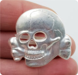 Skull military emblem metal insignia silver badge pin brooches army medal corage clothes hat accessories novelty men size:3 cm