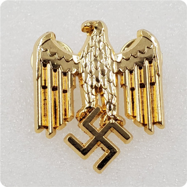 Type #79_WWII Gold German badge