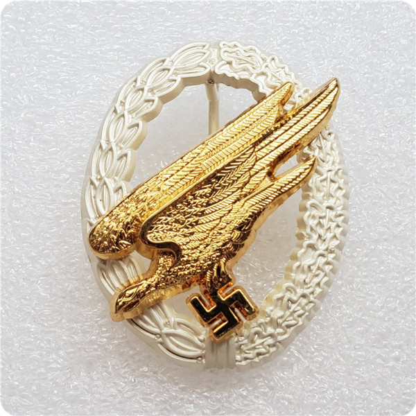 Type #84_WWII Gold German badge