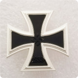 Type #117_1939 WWII Silver badge