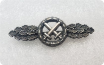 Type #130_WWII Antique Silver badge