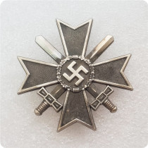 Type #139_WWII Antique Silver badge