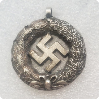 Type #143_WWII Antique Silver badge