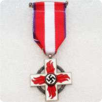 Type #144_WWII badge