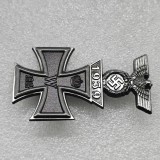 Type #182_WWII badge