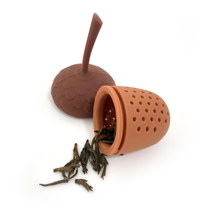 Acorn-Tea-Infuser-Gift-Ideas-橡子泡茶器-도토리차메이커-Tetera-de-bellota-どんぐり茶メーカー-父への贈り物