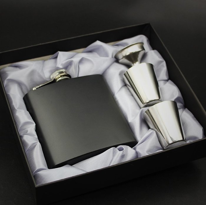 Personalized Black Flask Set