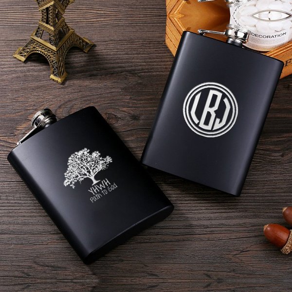 Personalized Black Flask Set