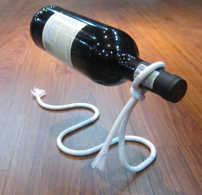 Lasso Wine Bottle Holder