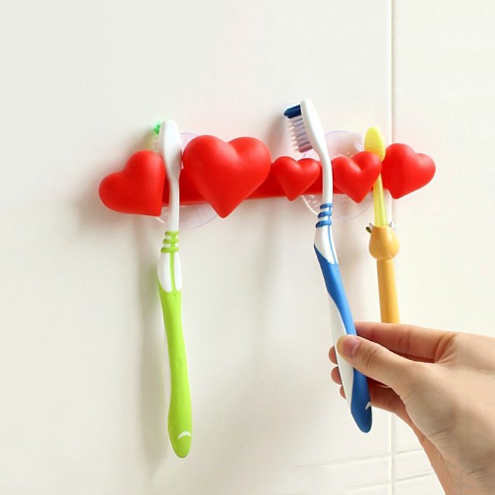 Red Heart Toothbrush Holder