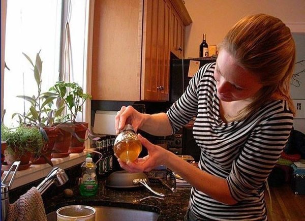 No Drip Honey Dispenser