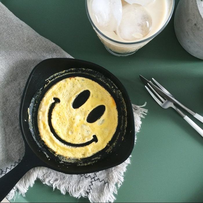 Smiley Face Breakfast Mold