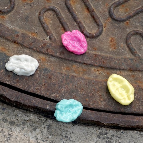Chewing Gum Magnet