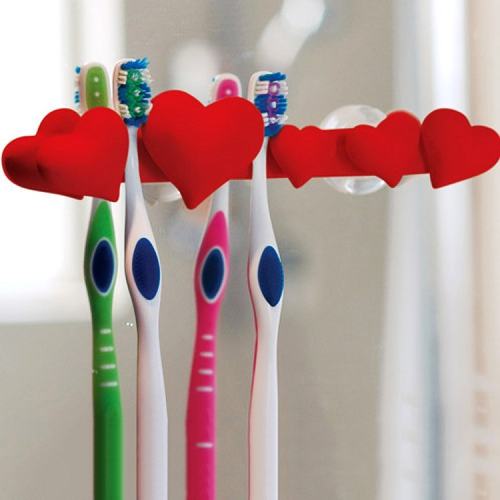 Red Heart Toothbrush Holder