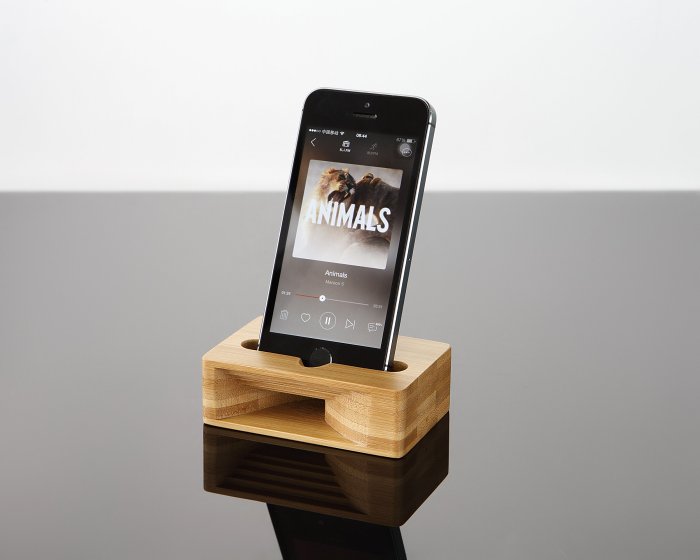 Bamboo iPhone Speaker Dock