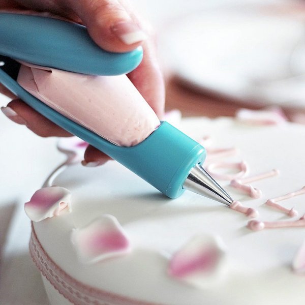 Nordic Ware Detailed Decorating Pen