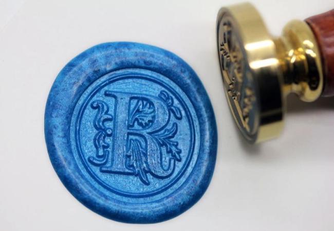 Alphabet Letter   R   Wax Seal Stamp , Sealing wax stamp, wax stamp, sealing stamp Flower Sytle