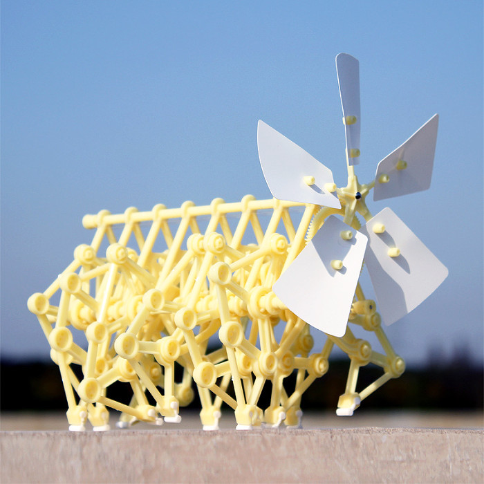 Wind-Powered-Mini-Strandbeest-Kit-Wind-Power-Beast-Education-Toys-for-School-Elementary-Grade-Schooler-Gifts-for-Children-Teen