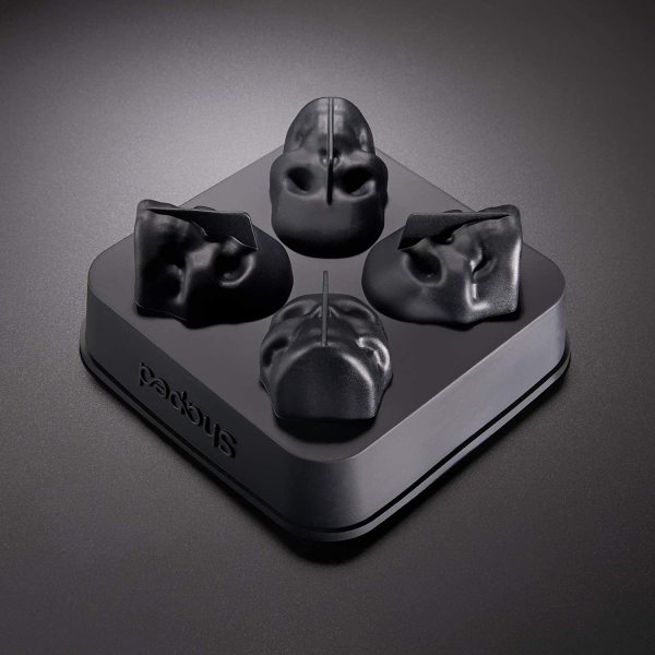 Get your drink on with these awesome skull shaped ice cubes
