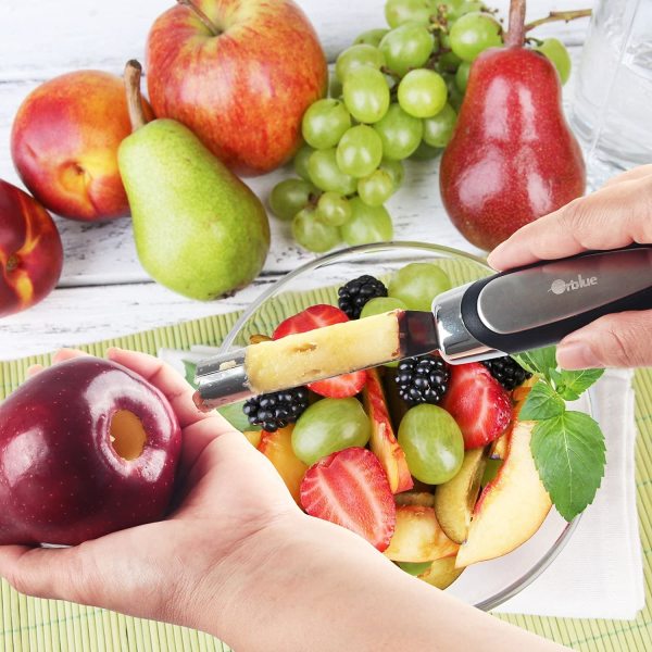 Core your favourite fruits in seconds with this stainless-steel apple fruit corer
