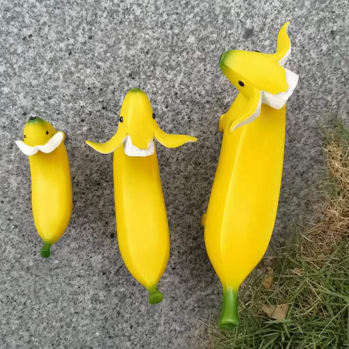 Banana Dog Garden Statues for Office Desktop Home Decorations Gifts for Dog Lovers