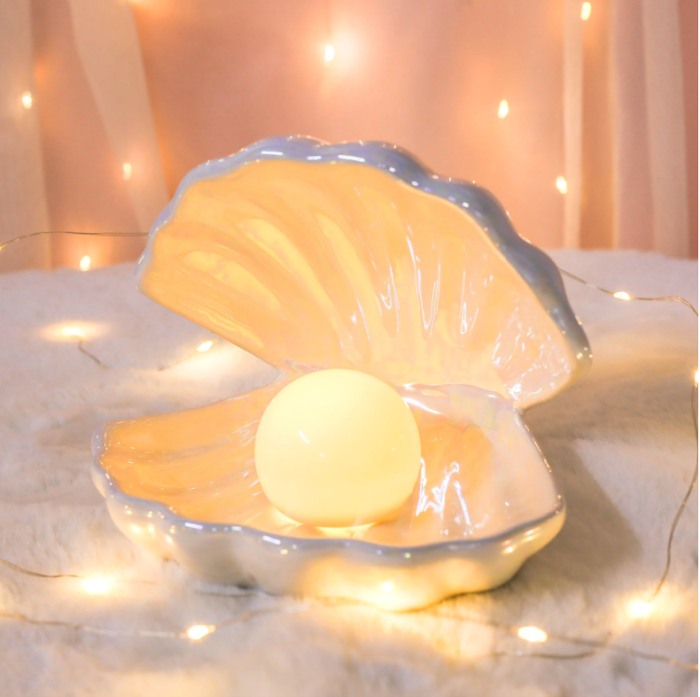 Pearl Shell - Ceramic Lamp
