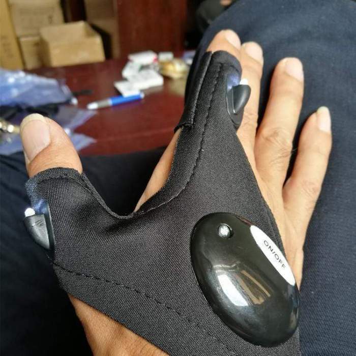 Multi-Use Outdoor LED Glove