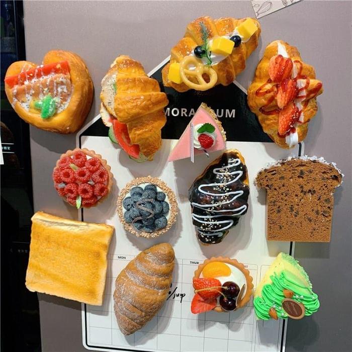 Simulation Toast and Bread Refrigerator Magnet