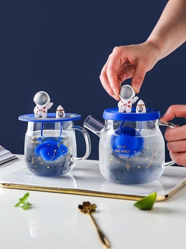 Astronaut Shaped Heat-resistant Glass Teapot