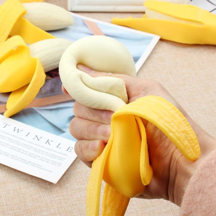 Simulation Peeling Banana Corn