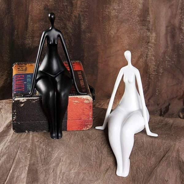 Alessia Sculpture Art