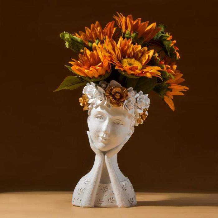 Miss Lady Sculpture Flower Pot
